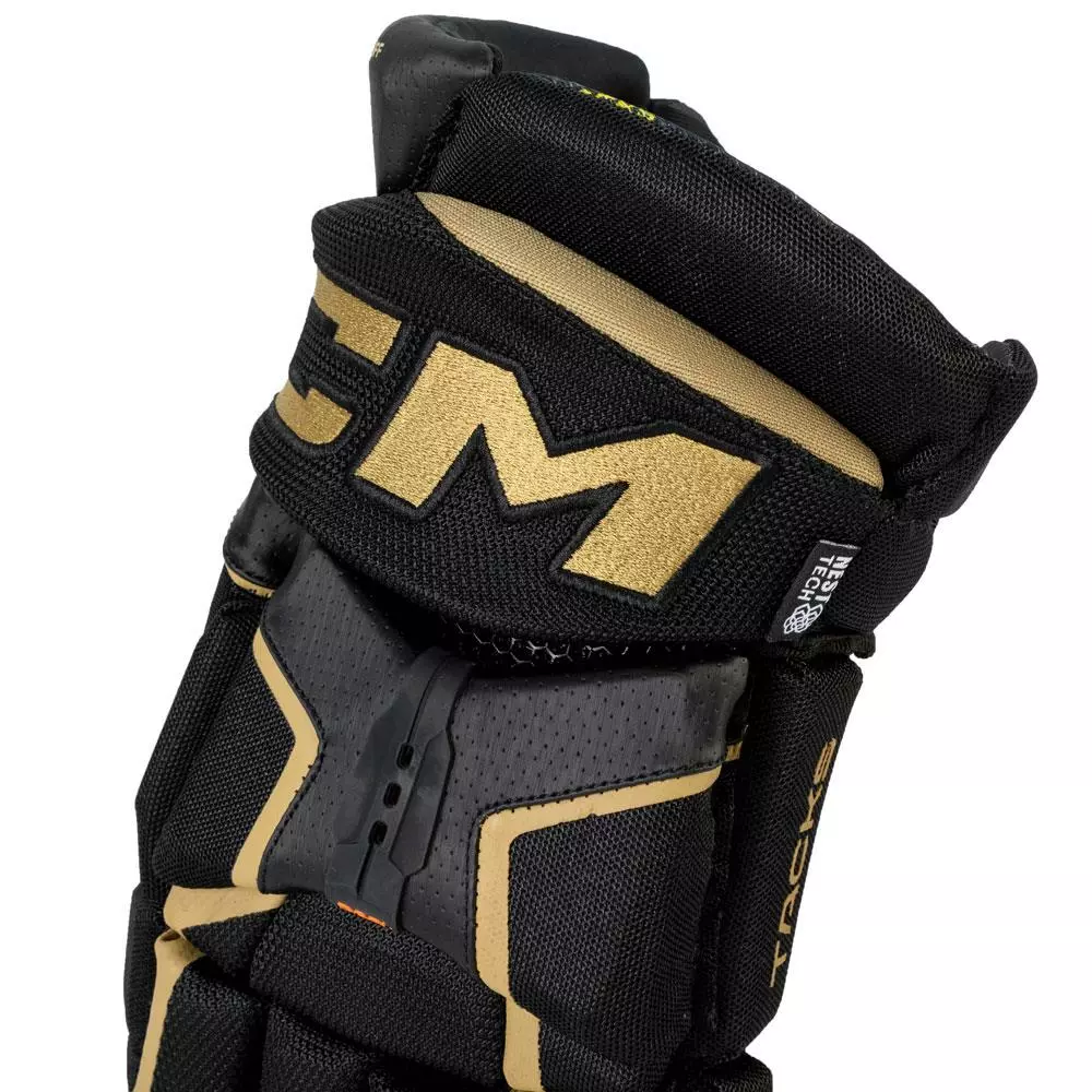 CCM Tacks AS-V Pro Hockey Gloves - Junior 6 CCM Tacks AS-V Pro Hockey Gloves - Junior - Image 4